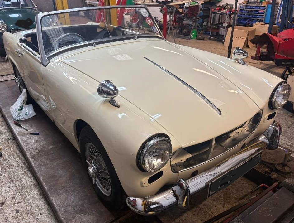 Midget beind assembled